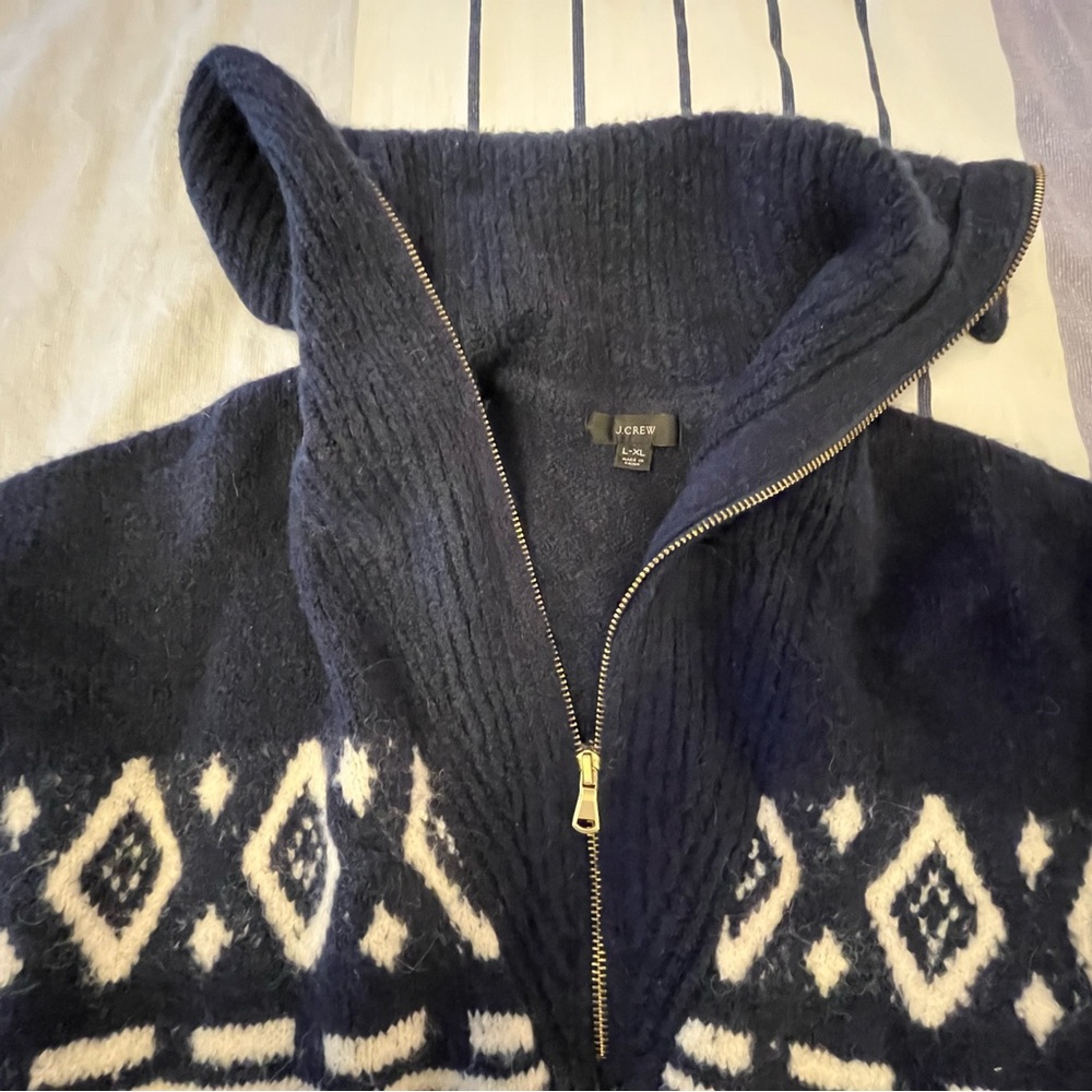 Navy and White J Crew Women’s Sweater - Picture 2 of 2